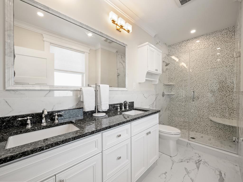 57 B Long Beach Blvd - ALARM, Loveladies (Ocean Front)