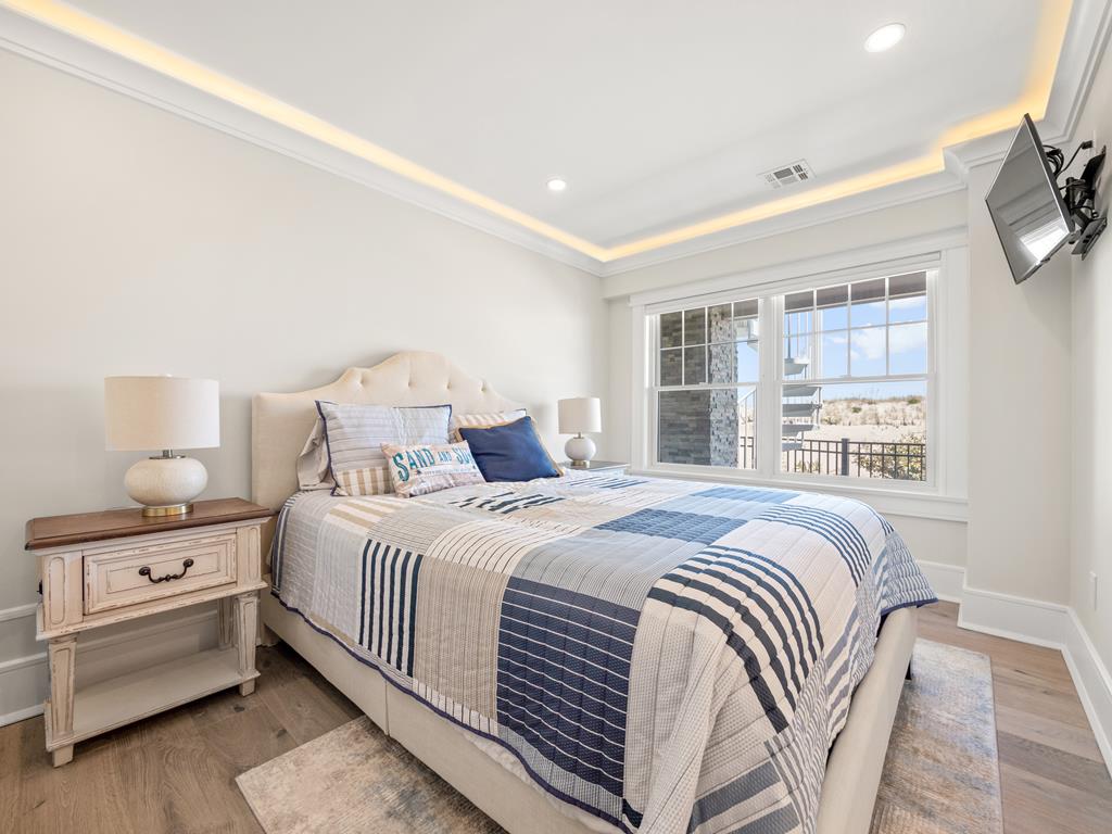 57 B Long Beach Blvd - ALARM, Loveladies (Ocean Front)