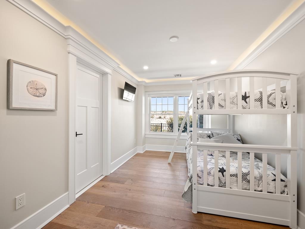 57 B Long Beach Blvd - ALARM, Loveladies (Ocean Front)