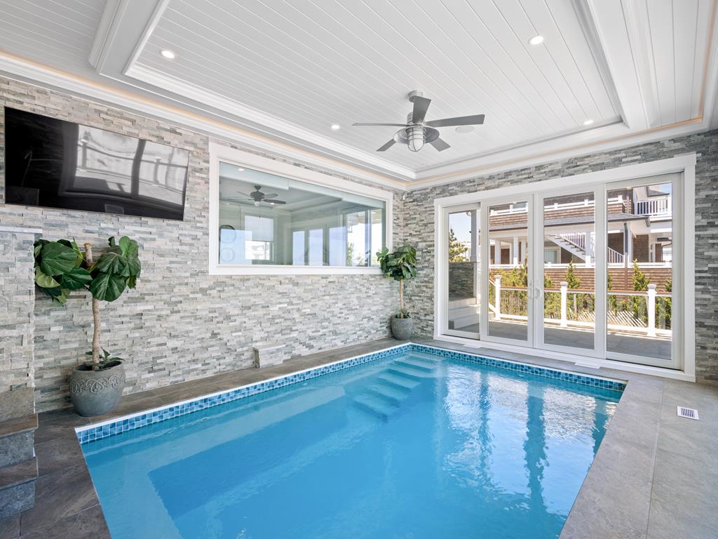 57 B Long Beach Blvd - ALARM, Loveladies (Ocean Front)