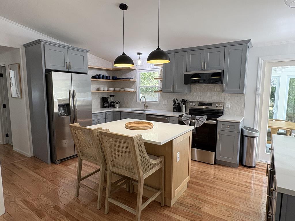 12 Bellevue Avenue