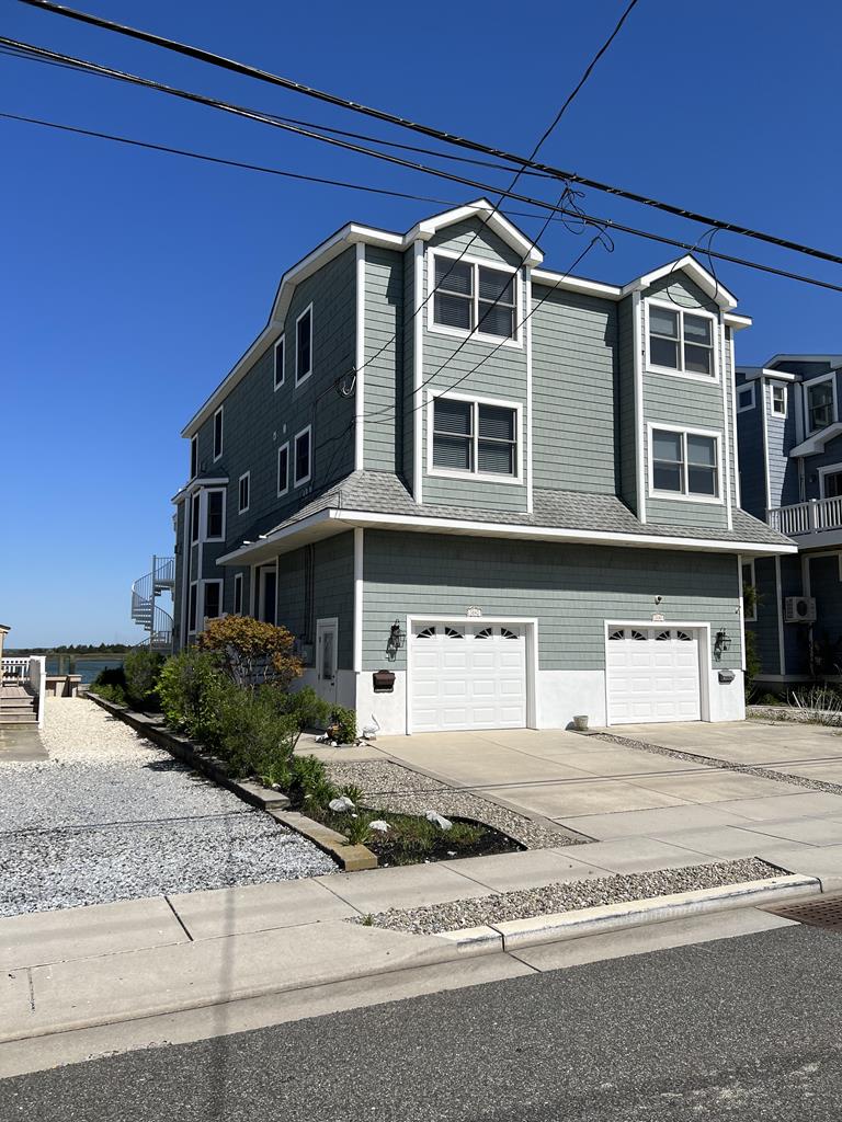 3142 Ocean Drive - Avalon