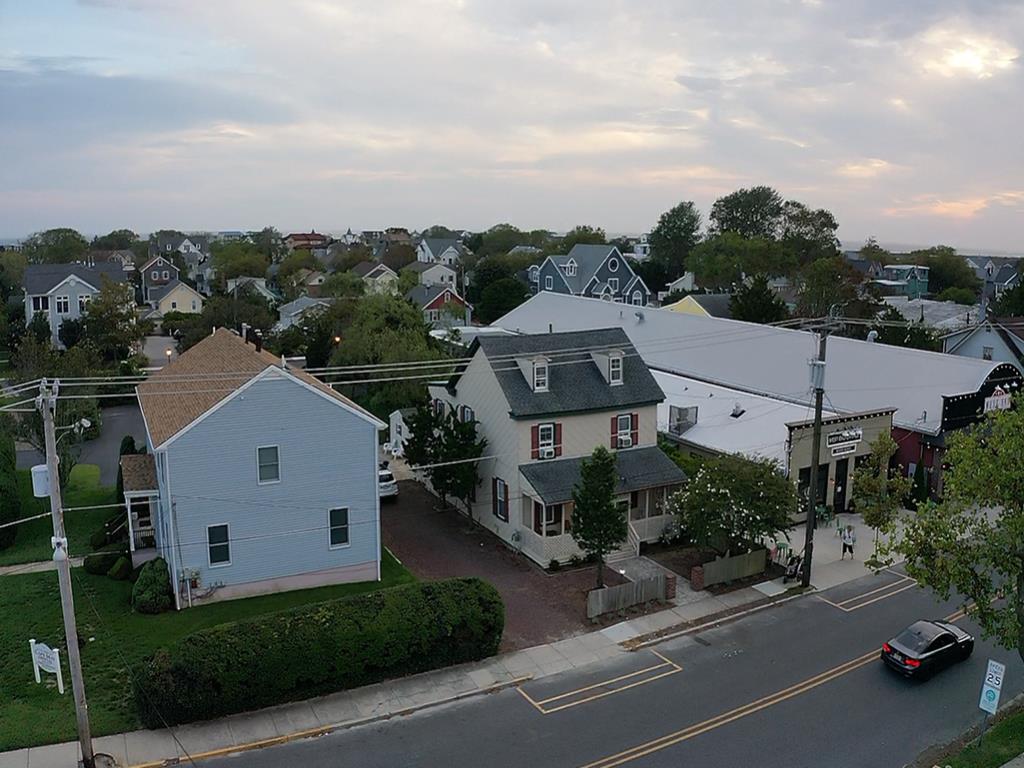 Cape May Gem on W. Perry! - Center of Everything! | Photo 34