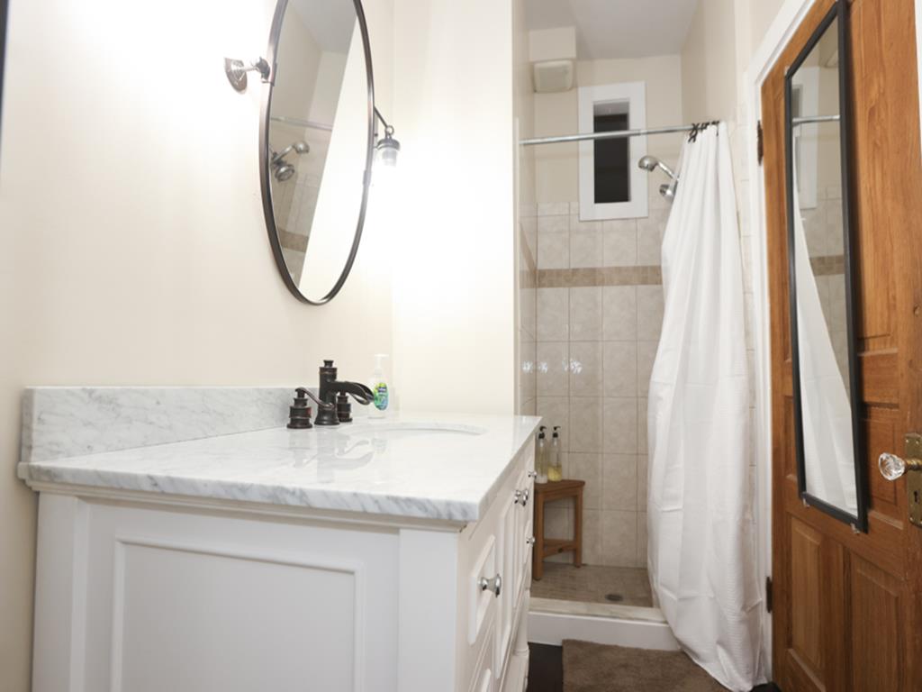 1015 Washinton - Red Fox Suite, Unit 1 | Photo 13