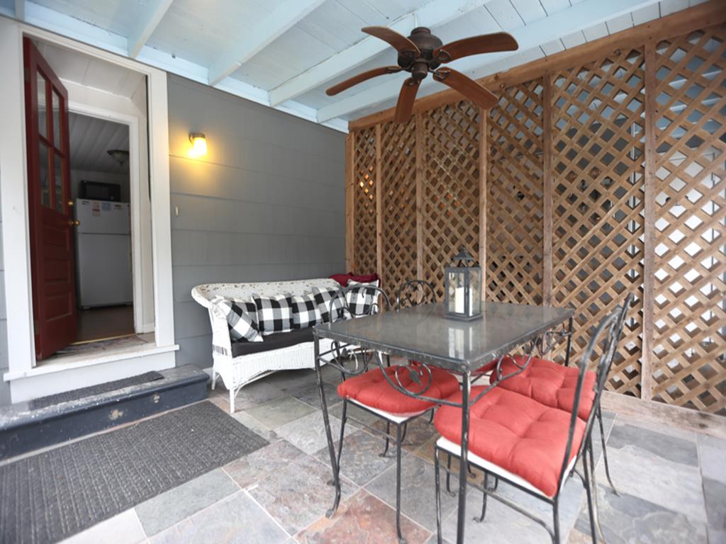 1015 Washington Gray Fox Suite | Photo 16