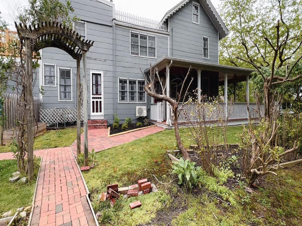 1015 Washington Gray Fox Suite | Photo 21