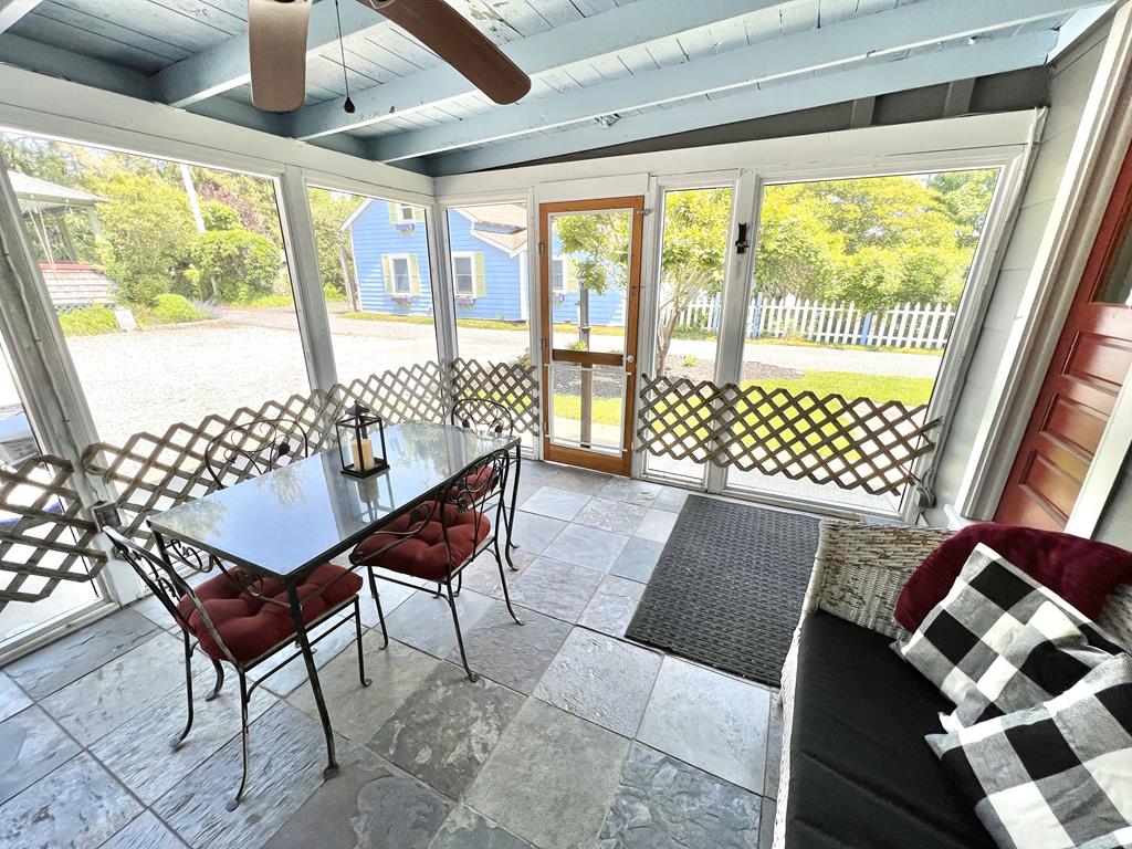 1015 Washington Gray Fox Suite | Photo 4