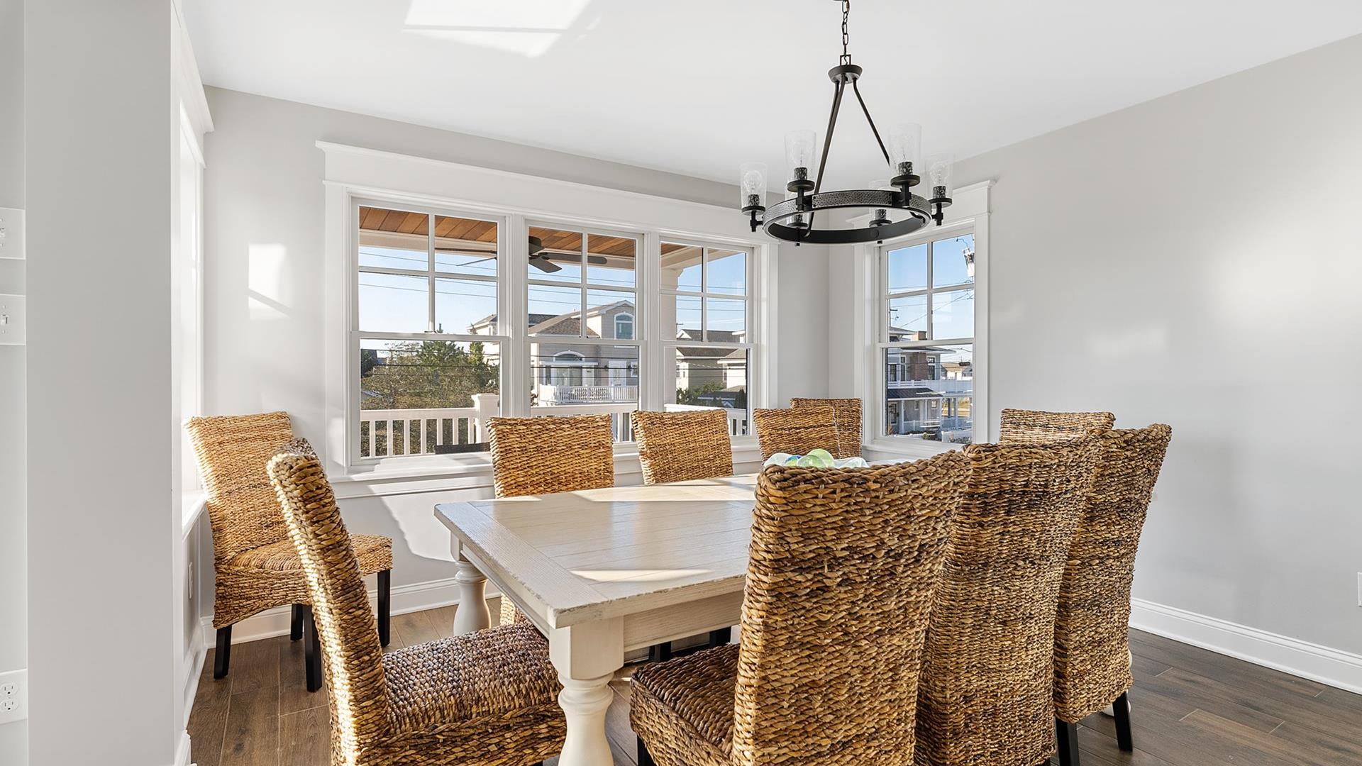 163 39th Street, Avalon (Center)