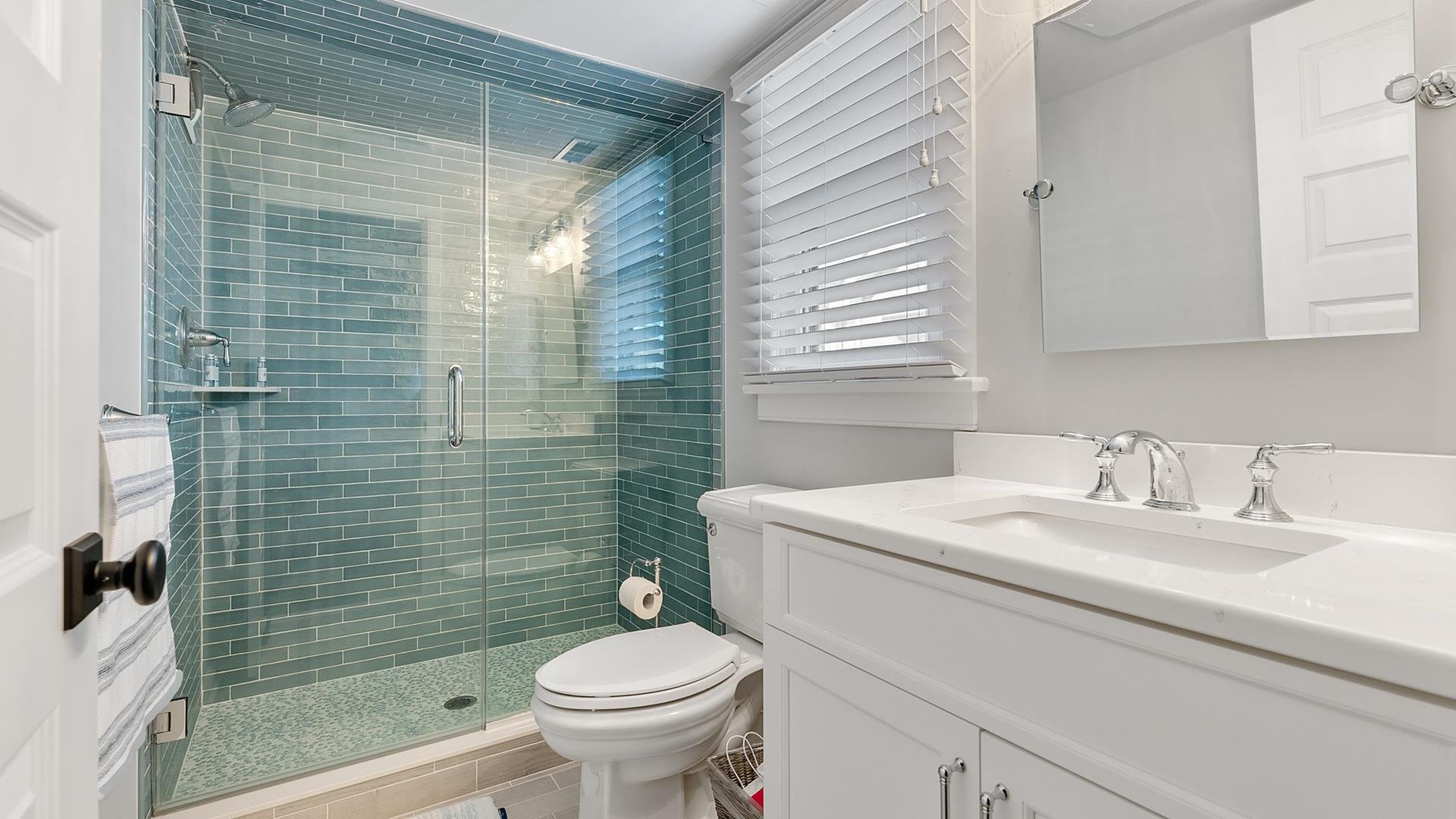 163 39th Street, Avalon (Center)