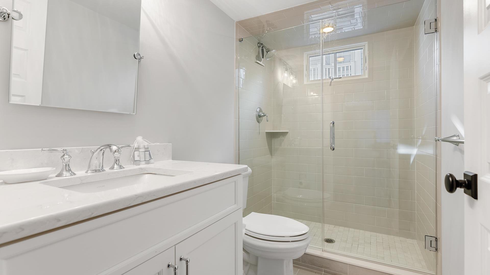 163 39th Street, Avalon (Center)