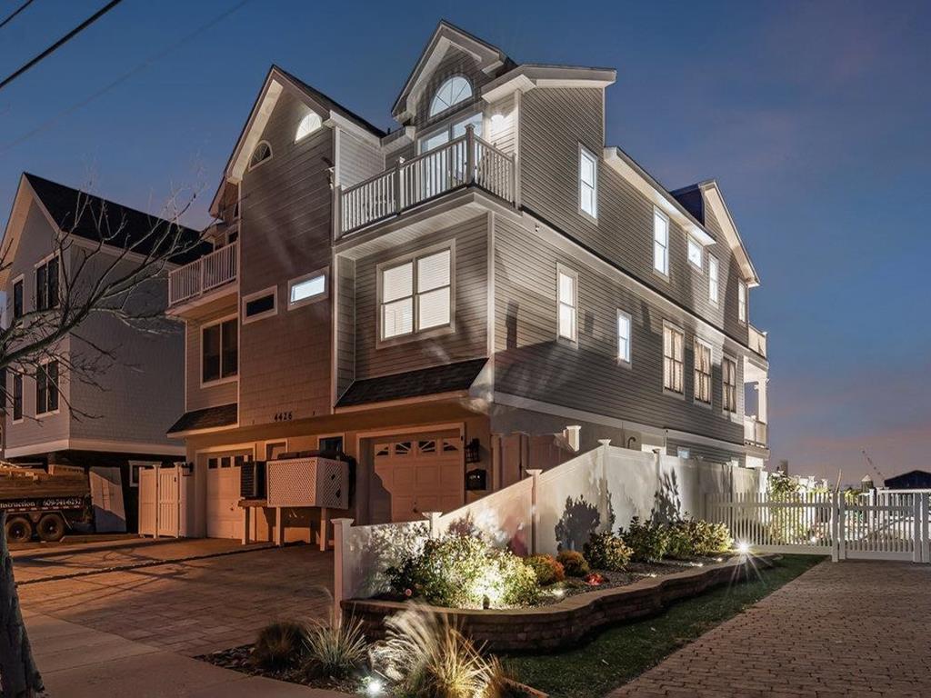 4426 Venicean Road, Sea Isle City (Bay Front)