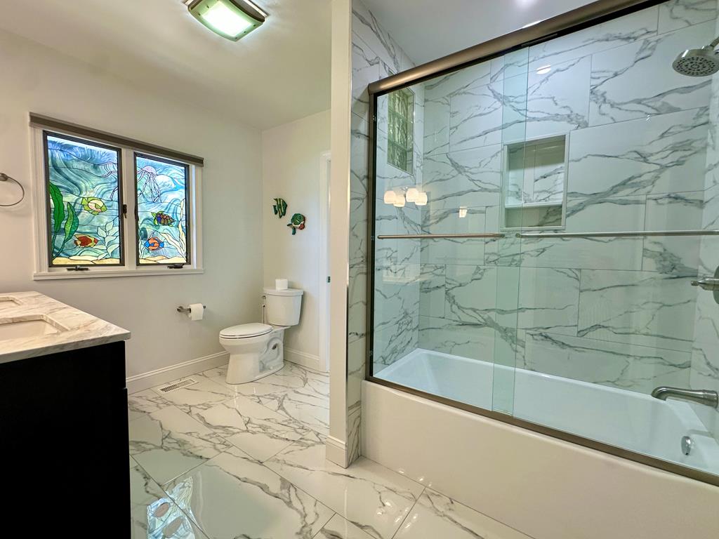 8 Bedrooms with a Pool - 404 Fourth Avenue | Photo 13