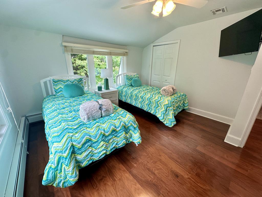 8 Bedrooms with a Pool - 404 Fourth Avenue | Photo 30