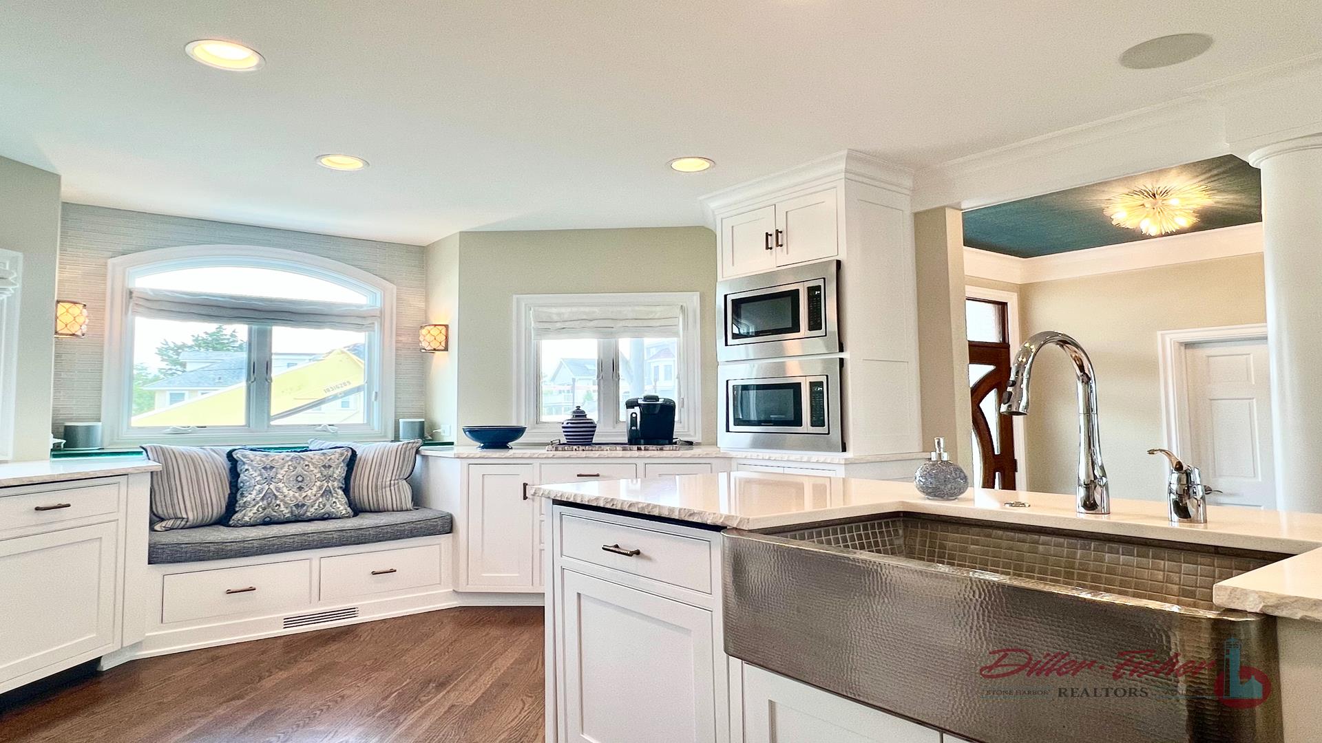 10109 Sunrise Dr., Stone Harbor (Bay Front)