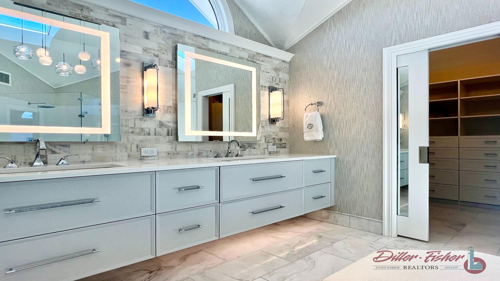 10109 Sunrise Dr., Stone Harbor (Bay Front)