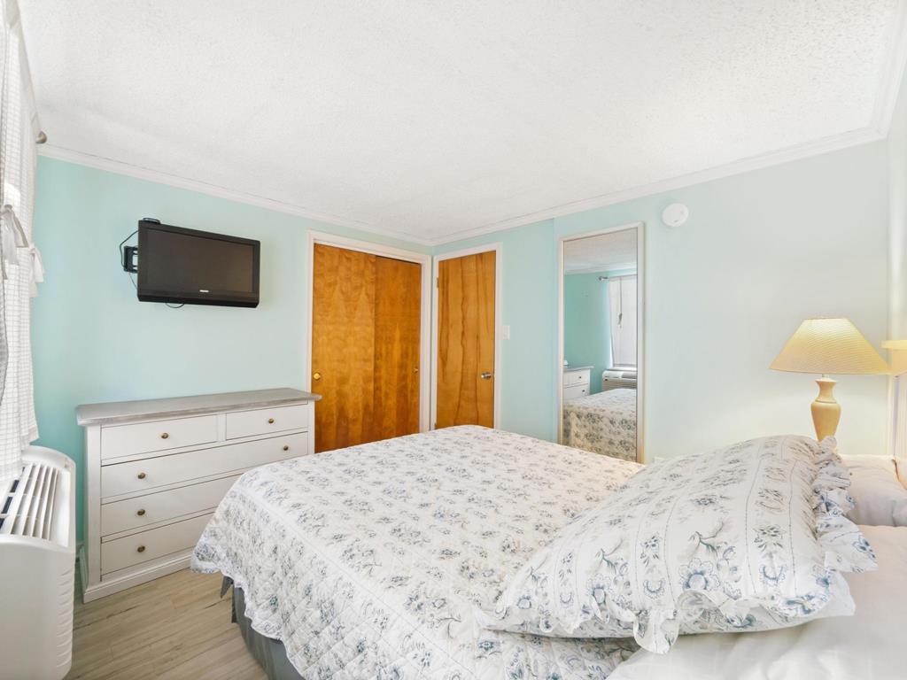 9 Pearl Street, Beach Haven (Ocean Front)