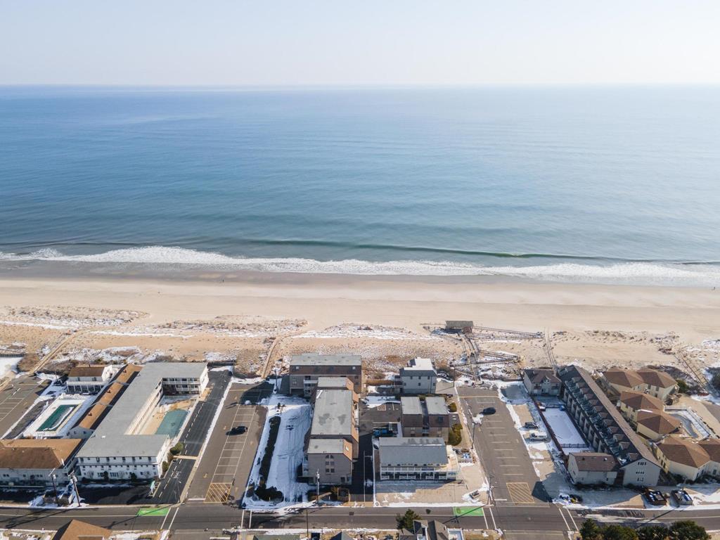 9 Pearl Street, Beach Haven (Ocean Front)