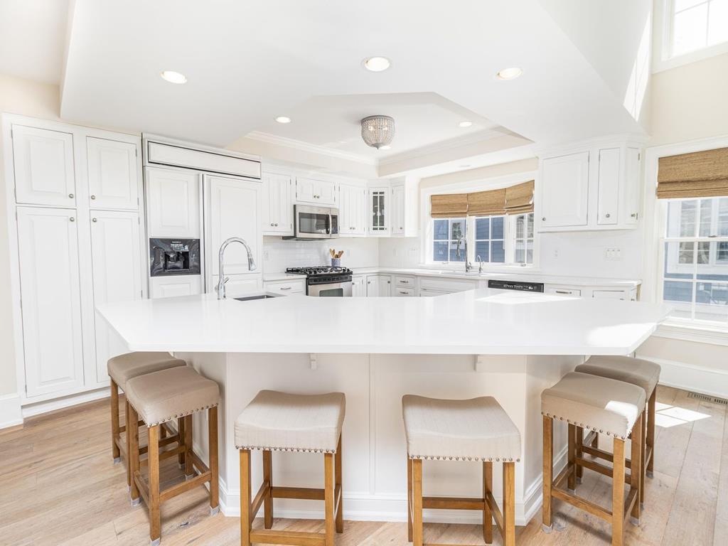 153 76th St, Avalon (Beach Block)