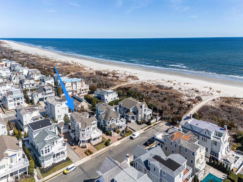 153 76th St, Avalon (Beach Block)