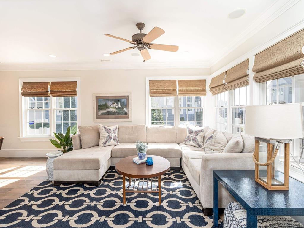 153 76th St, Avalon (Beach Block)
