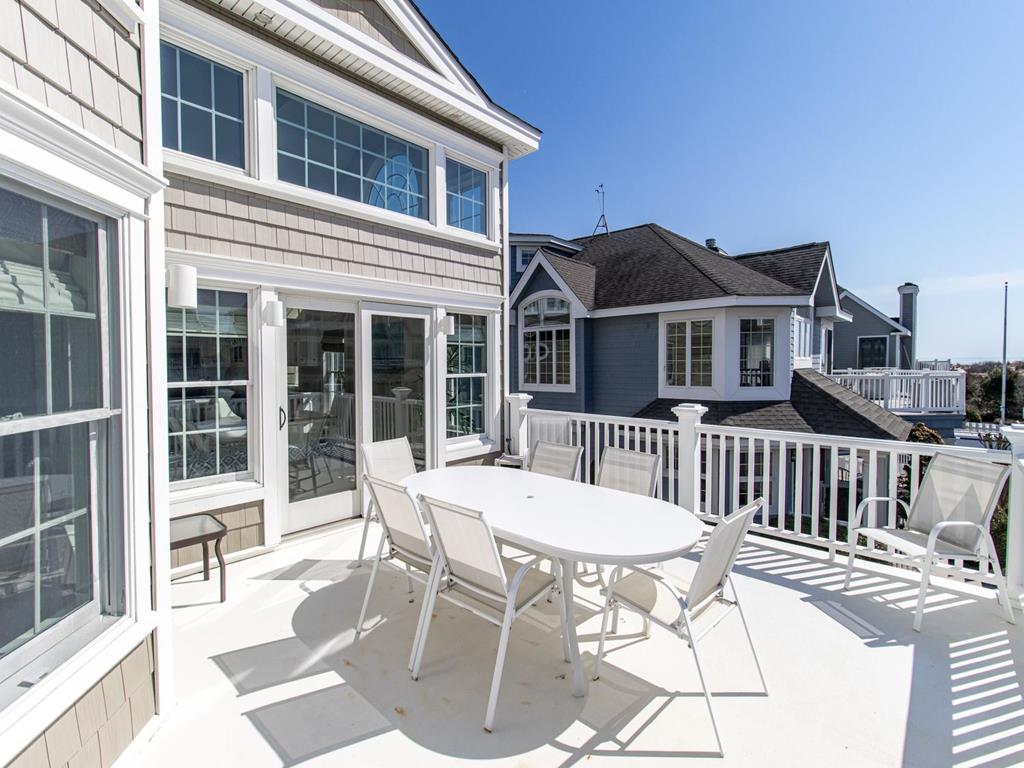 153 76th St, Avalon (Beach Block)
