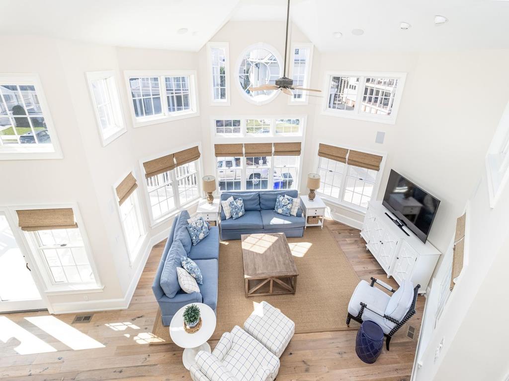153 76th St, Avalon (Beach Block)