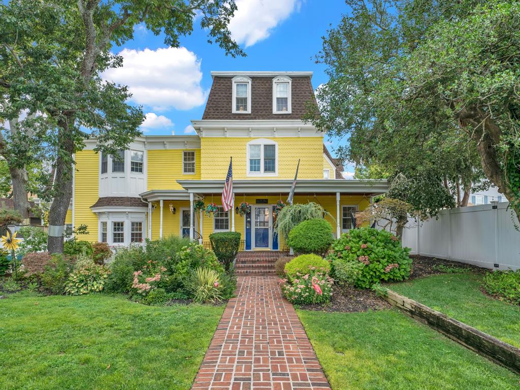 143 W. Leaming Way - Wildwood
