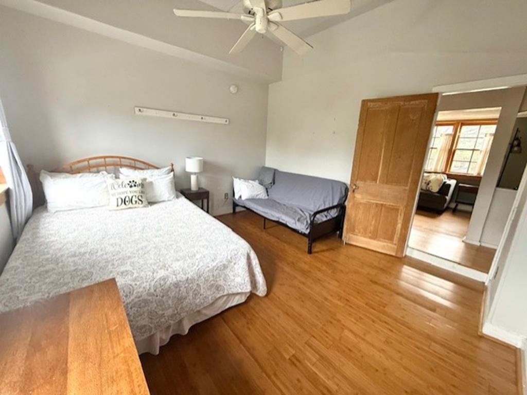 1015 Washington Arctic Fox Suite | Photo 12