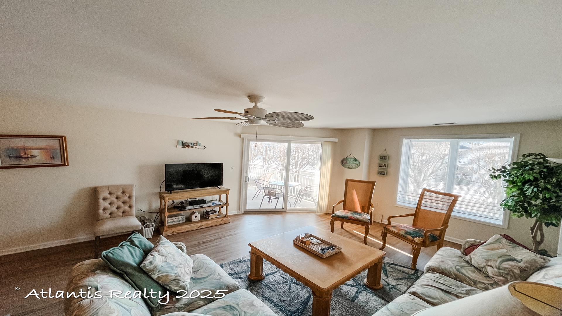 301 E Rochester