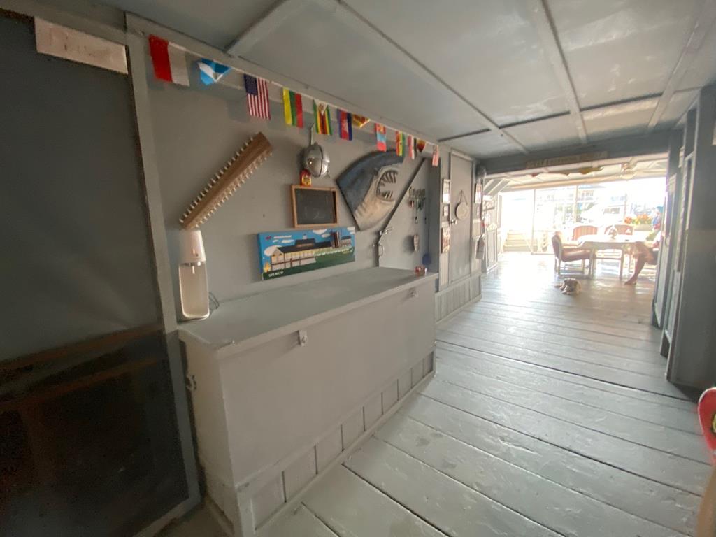 Escape to Yacht - Upstairs Apartment | Photo 29