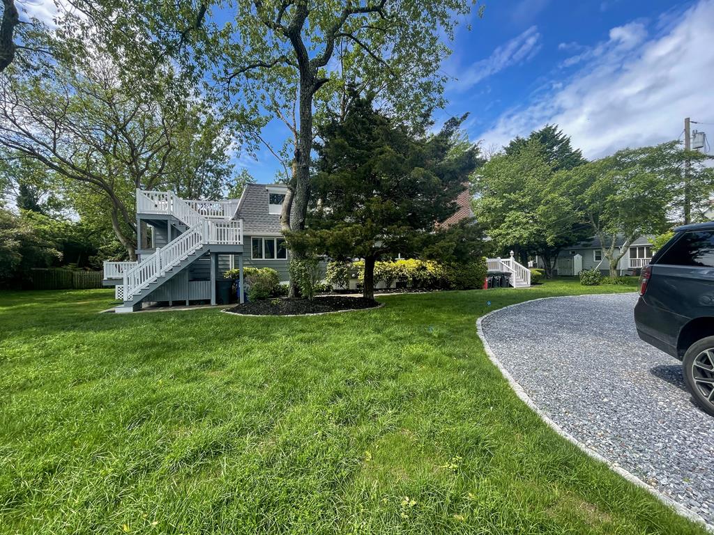 8 Bedrooms with a Pool - 404 Fourth Avenue | Photo 5