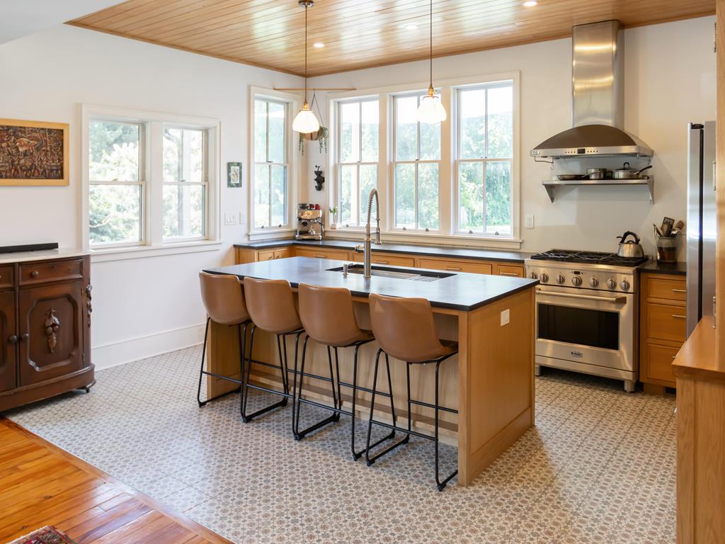 Farmhouse by the Sea | Photo 3