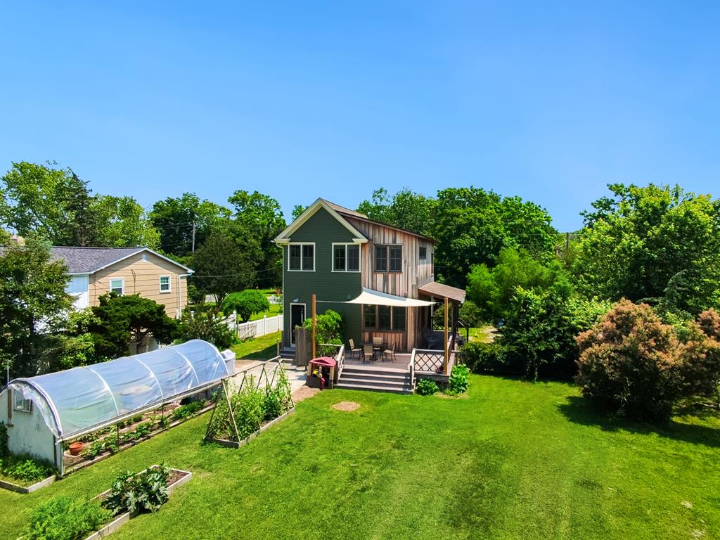 Farmhouse by the Sea | Photo 21