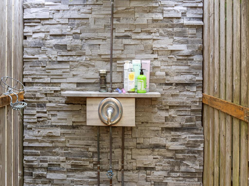 Farmhouse by the Sea | Photo 24