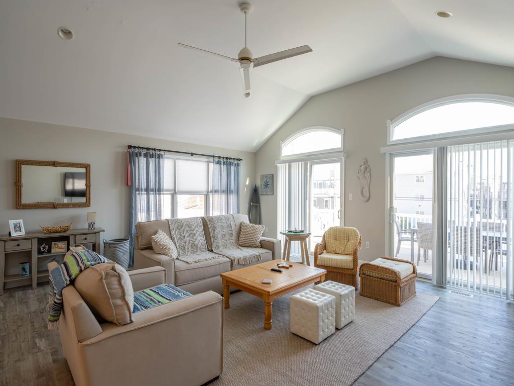 120 40th Street | Photo 3