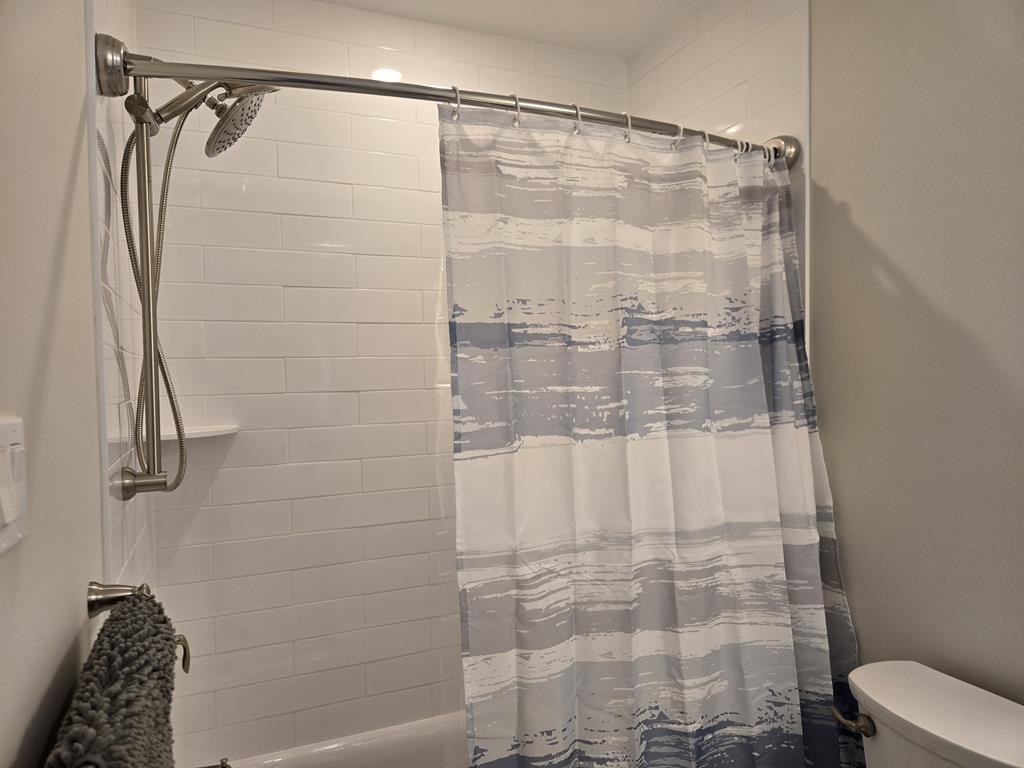 908 Landis Avenue. - Picture 