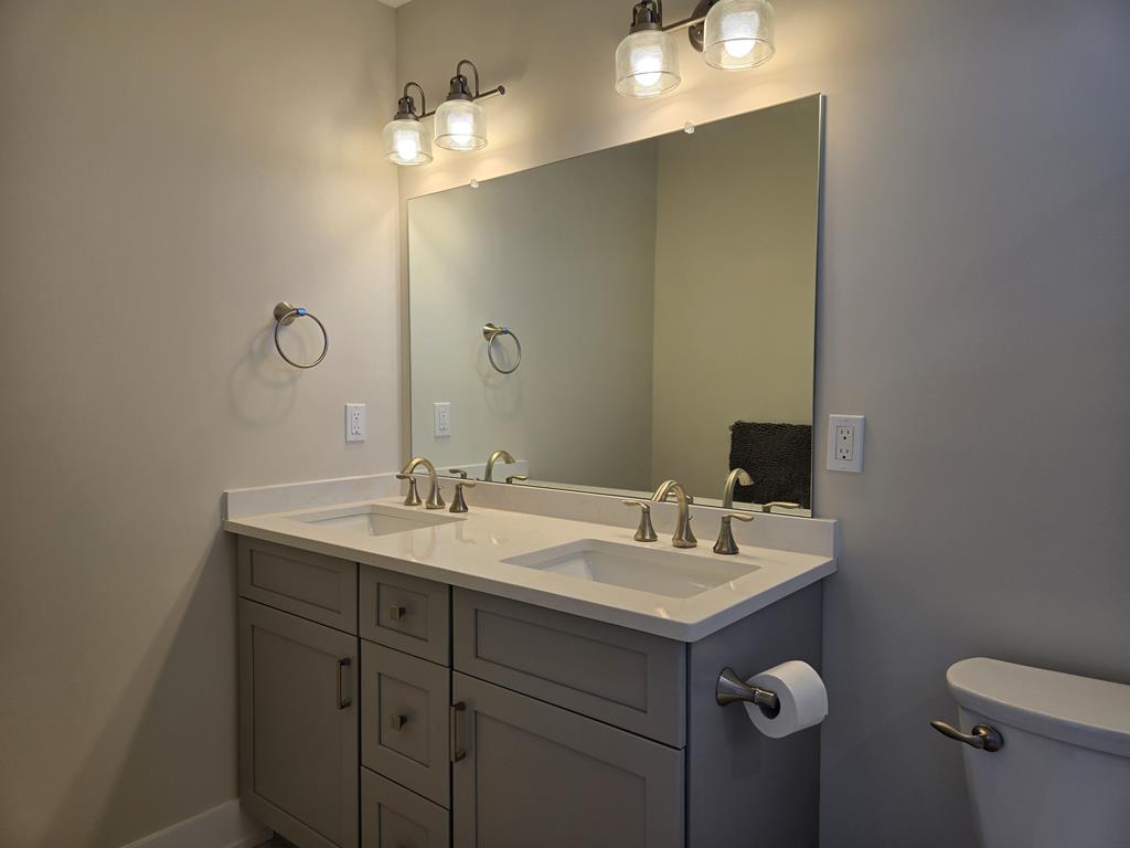 908 Landis Avenue. - Picture 