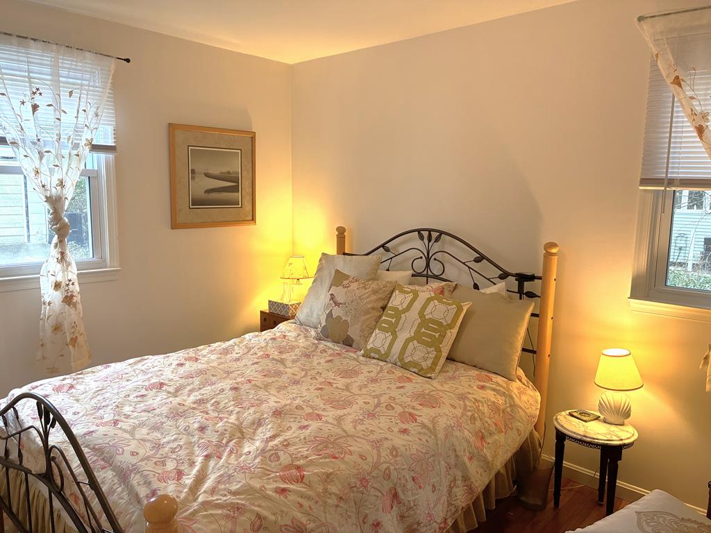 Pias Point - 802 Cape Avenue | Photo 14