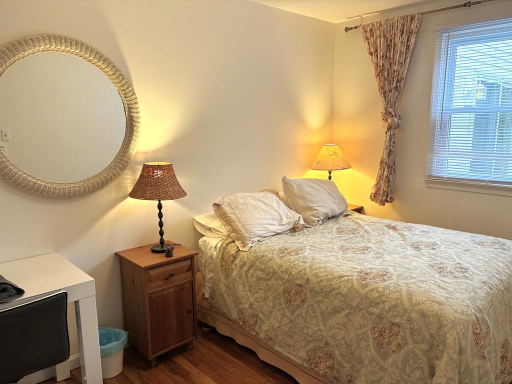 Pias Point - 802 Cape Avenue | Photo 16