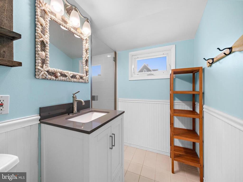 222 4th Street, Beach Haven (Ocean Side)