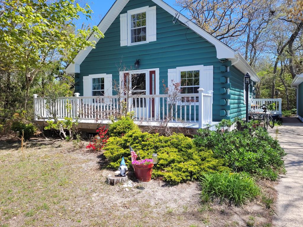 1005 Clubhouse Drive | Photo 4