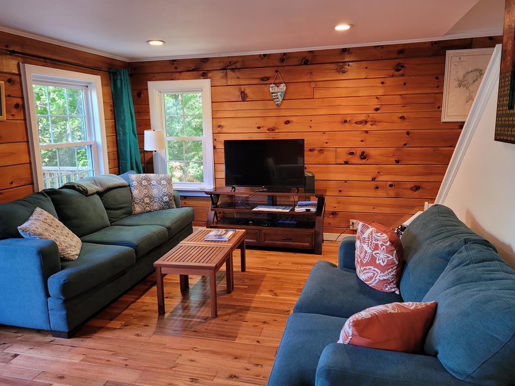 1005 Clubhouse Drive | Photo 7