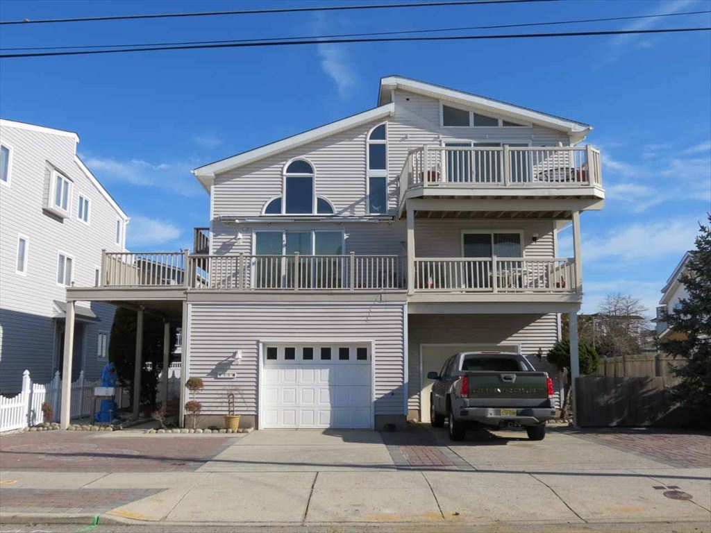 111 89th Street, Sea Isle City (Beach Block)