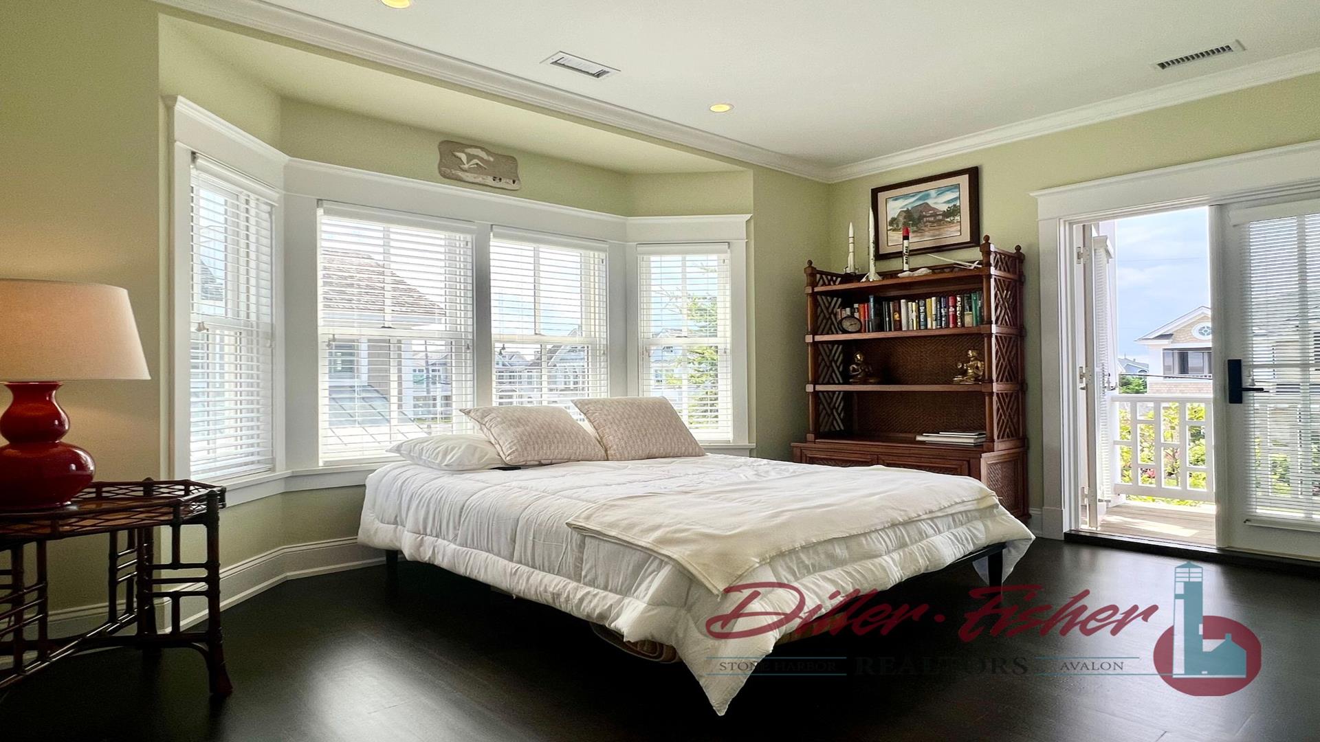 8700 First Avenue, Stone Harbor (Beach Block)