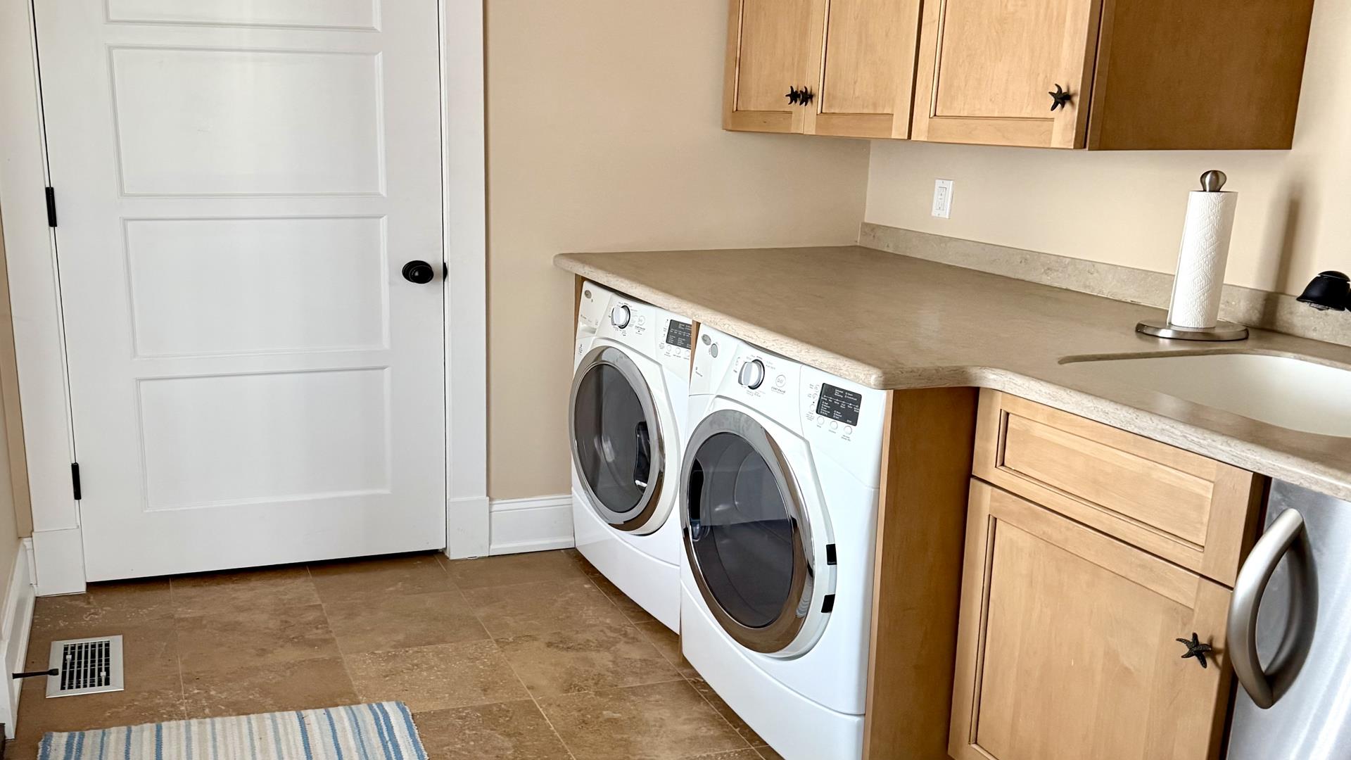 8700 First Avenue, Stone Harbor (Beach Block)