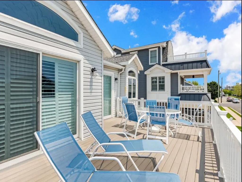 133 27th St | Photo 3