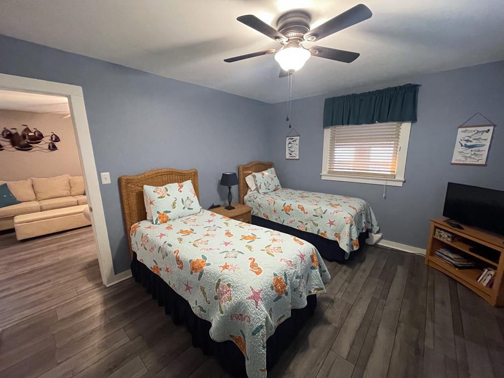 505 Beach Avenue- SECOND FLOOR | Photo 12