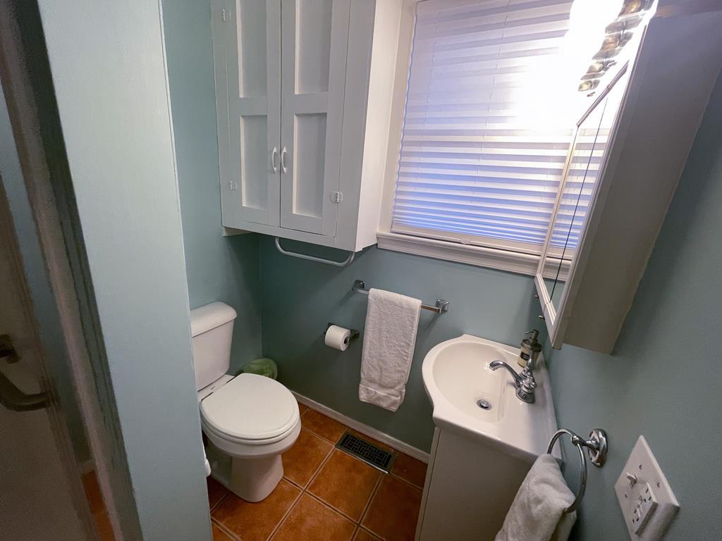 505 Beach Avenue- SECOND FLOOR | Photo 15