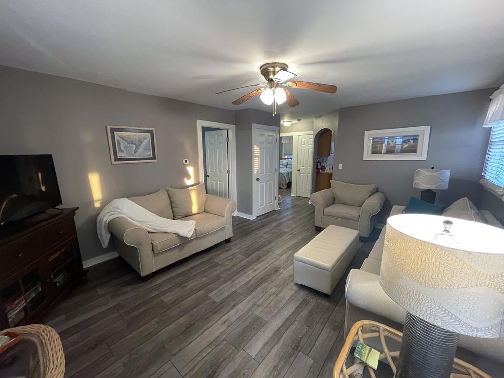 505 Beach Avenue- SECOND FLOOR | Photo 5