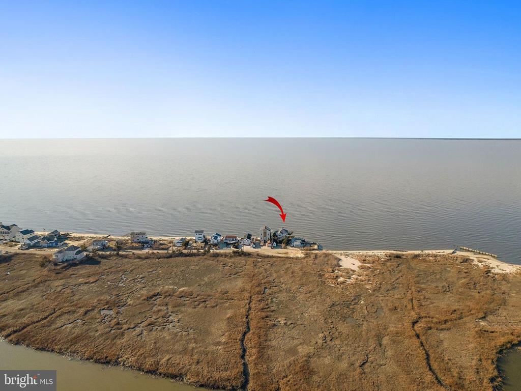 147 Beach Ave | Photo 3